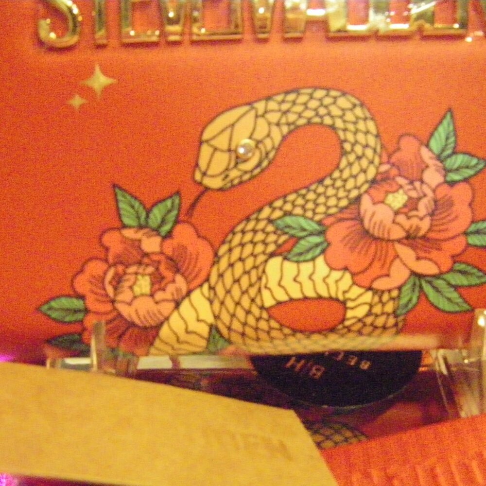 Steve Madden B Zip Large Red Wristlet Lunar New Year Of The Snake NWT - Picture 4 of 12